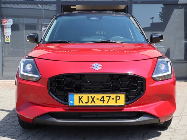 Suzuki Swift 1.2 Style Smart Hybrid