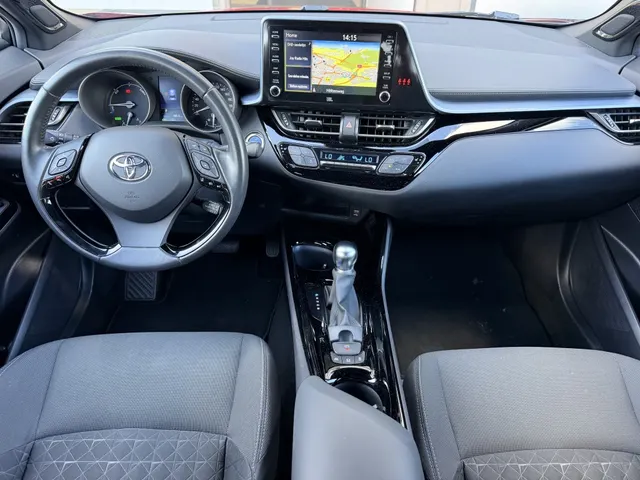 Toyota C-HR 1.8 Hyb. First Edition | Dealer Onderhouden | JBL | DodeHoek |