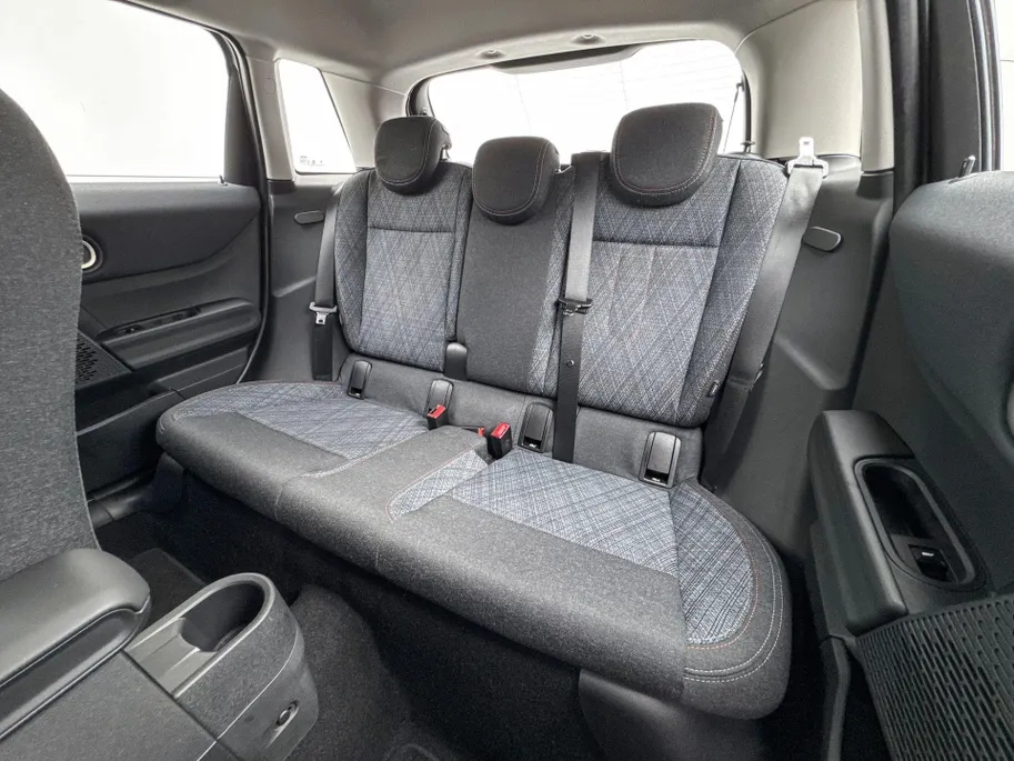 MINI Cooper 5-deurs Cooper C Essential
