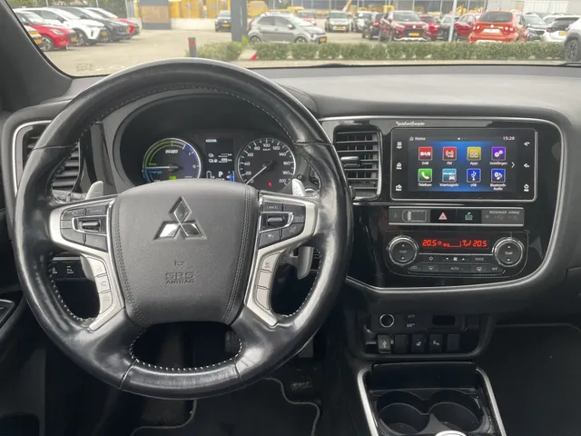 Mitsubishi Outlander 2.4 PHEV Instyle