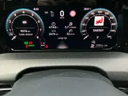 Volkswagen Golf 1.5eTSI/150PK DSG R-Line Blackstyle · Panoramadak · Trekhaak · Apple/Android Car Play · Camera · Garantie t/m 23-11-2030 of 100.000km
