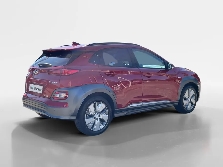 Hyundai Kona EV Premium 64 kWh | LAGE KM STAND! | Leder | Stoel- stuurverwarming | Navi