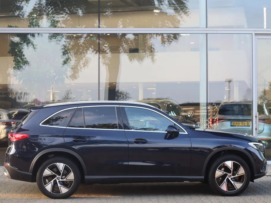 Mercedes-Benz GLC 300e 4MATIC Luxury Line