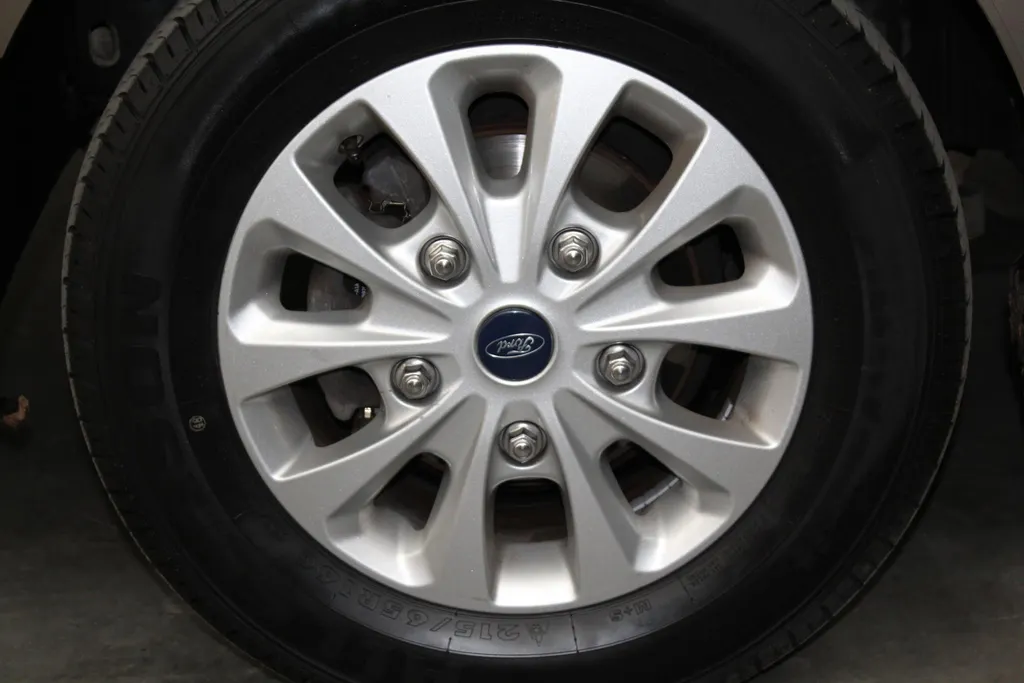 Ford Transit Custom 300 2.0 TDCI L1H1 Limited | Drivers Assistance Pack | stoel & stuur verwarming | imperiaal | Safety pack | trekhaak | Apple Carplay/Android Auto |