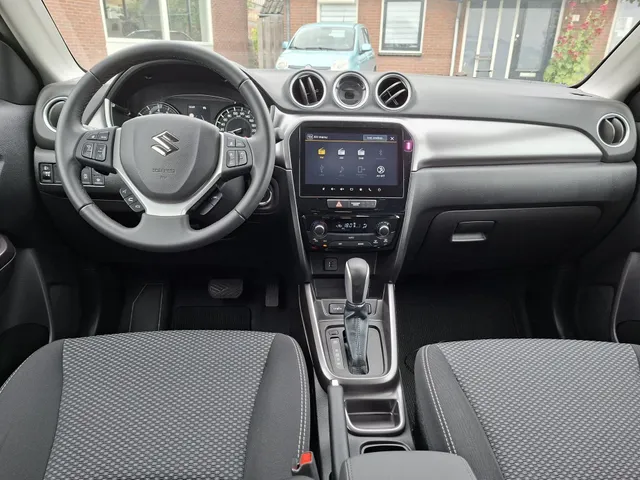 Suzuki Vitara 1.4 Boosterjet Smart Hybrid Select NAVI | PDC | CRUISE | rijklaarprijs !!
