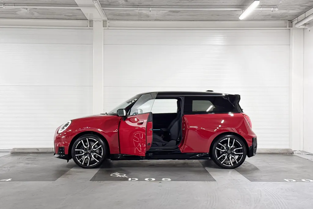 MINI Cooper 3-deurs Electric Cooper SE JCW
