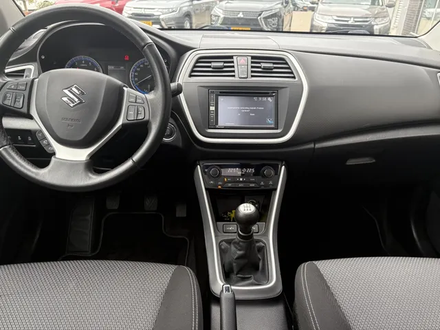 Suzuki S-Cross SX4 1.6 Exclusive | Panoramadak | All Seasons