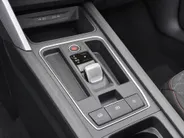 SEAT Leon Sportstourer FR Business 1.5 eHybrid 150 kW / 204 PK Station | Technology Pack | 18'' Lichtmetalen velgen | 5000,- Herwaardering!!