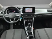 Volkswagen T-Roc 1.0 TSI 81KW/110PK Life Navigatie · Apple/Android Car Play · Camera + Parkeersensoren ·