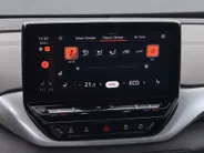 Volkswagen ID.4 First 77 kWh / 204pk · SOH 90,6%·  Trekhaak · Apple Carplay/Android Auto · Stoelverwarming · Camera + Parkeersensoren ·