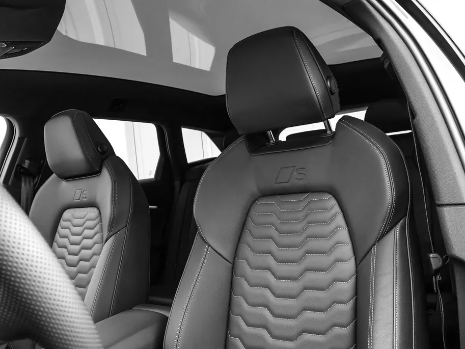 Audi A6 e-tron S edition 83 kWh 286pk · SOH 99,5% · Panoramadak · Luchtvering · Camera · SONOS Sound · Head-Up Display · Elek. Achterklep · Stoelverwarming · Garantie t/m 06-10-2030 of 100.000km