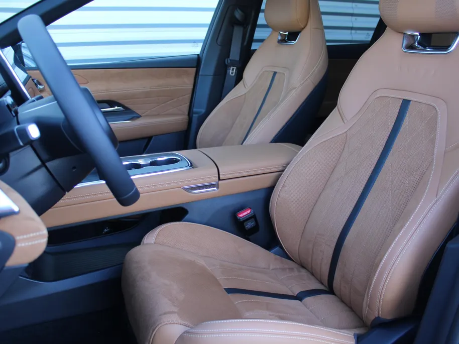 Mazda 6 6e Takumi Plus 68.8 kWh | Actieradius tot 479 km (WLTP) | Hoge Korting! | Bruin Nappa leder | 18% bijtelling |