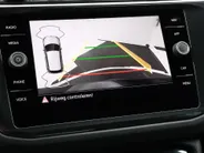 Volkswagen Tiguan 1.4 TSI eHybrid 245pk DSG Life Business · Camera · Inklap. Trekhaak · Stuur- & Stoelverwarming · Parkeerassistent · Apple/Android Car Play ·