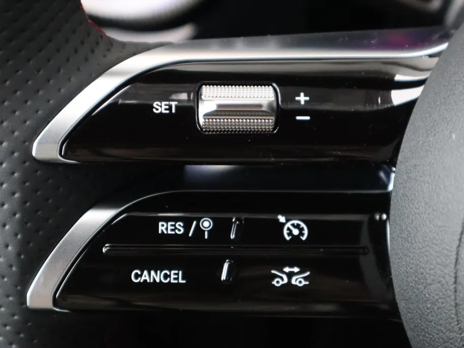 Mercedes-Benz CLA Shooting Brake 250+ Business Solution AMG 85.5 kWh l Trekhaak l Keyless l Ambiente lichtpakket l Panoramadak