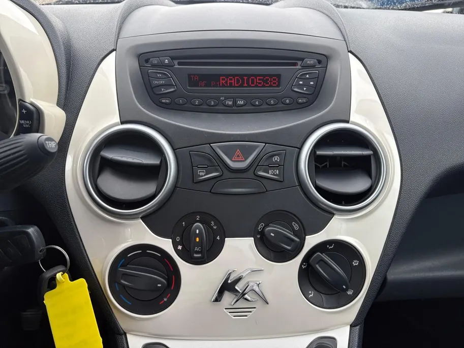 Ford Ka 1.2 Titanium X start/stop |Spoiler| Airco| Extra getint glas| 12 maanden Bovag garantie|
