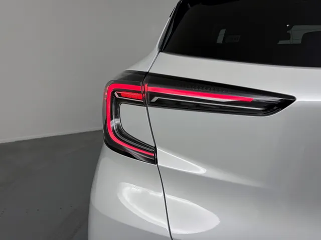 Renault Captur 1.8 E-Tech full hybrid 160PK techno | CAMERA | NAVI