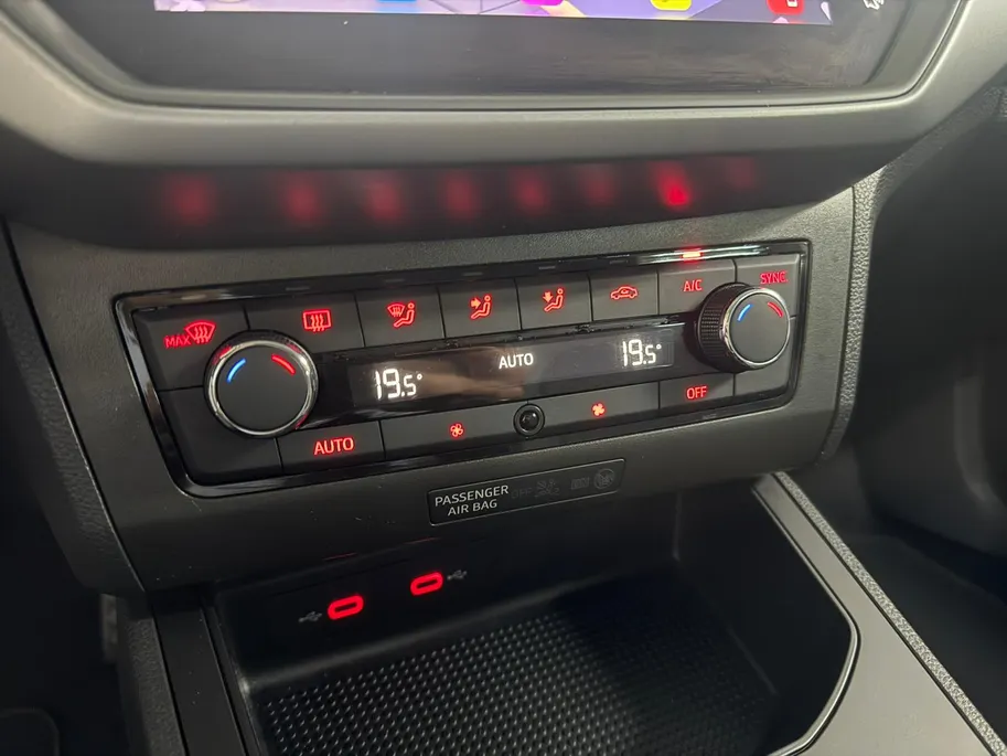 SEAT Ibiza 1.0 TSI Style Business Intense Clima / Camera / Adroid Auto / Apple carplay