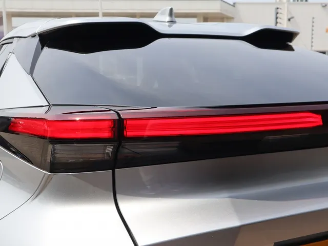 Toyota C-HR 1.8 Hybrid 140 Dynamic | Blindspot | Parkeersensoren V+A