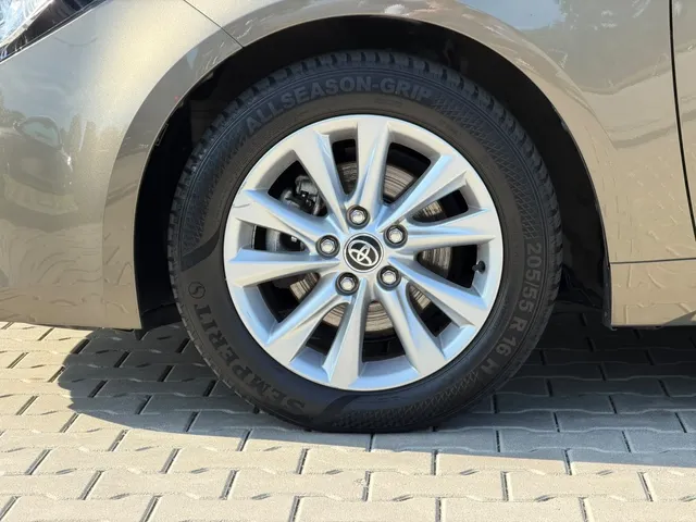 Toyota Corolla Touring Sports Hybrid 140 Active | Stoelverwarming | Parkeersensoren V+A