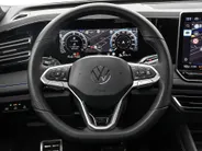 Volkswagen Tiguan 1.5 eHybrid 272pk DSG R-Line Business · Trekhaak · Panoramadak · Dodehoeksensoren · Apple/Android Car Play · Camera · Garantie t/m 23-08-2028 of 100.000km