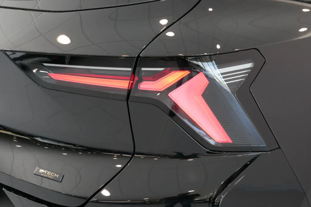 Renault Scénic E-Tech EV87 long range iconic Uit voorraad leverbaar OP = OP | €3.000 KORTING | 5 jaar garantie!