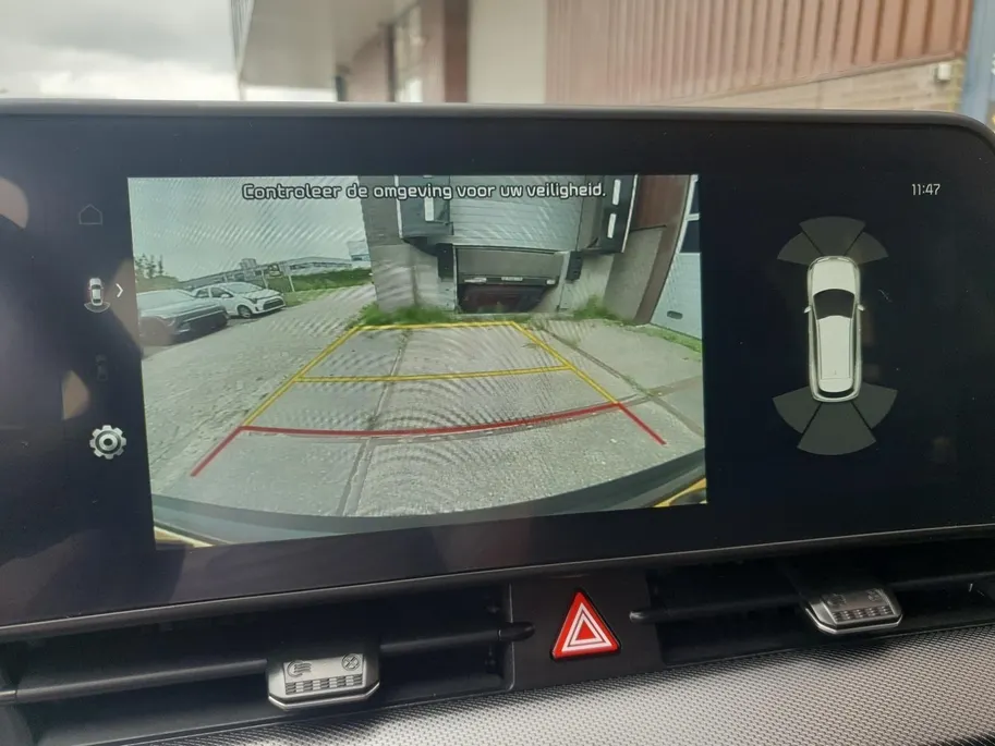 Kia Sportage 1.6T Hybrid DynamicLine | Navigatie | Camera | Parkeersensoren voor en achter | Apple Carplay / Android Auto |