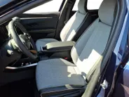 Renault Scénic E-Tech EV60 comfort range techno Apple Carplay/Android Auto , lichtmetalen velgen 19' , electronic climate controle , camera , cruise control adaptief , navigatiesysteem , stoel en stuurverwarming .