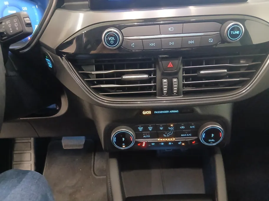 Ford Kuga 2.5 PHEV Titanium | Trekhaak Elektrisch | Adap. Cruise | Winter Pack | Elektrische achterklep |