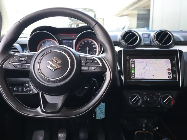 Suzuki Swift 1.2 Select Hybrid Adaptive Cruise | Carplay