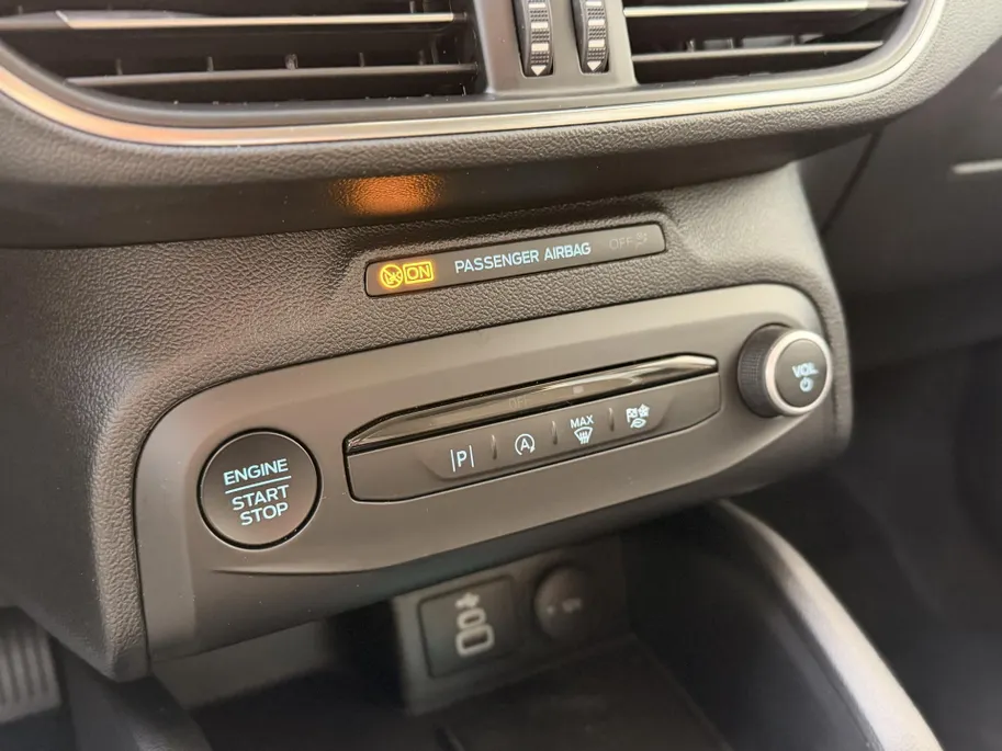 Ford Focus Wagon 1.0 EcoBoost Hybrid Titanium TREKHAAK I  DRIVER ASSISTANCE PACK I WINTER PACK I APPLE CARPLAY / ANDROID AUTO I