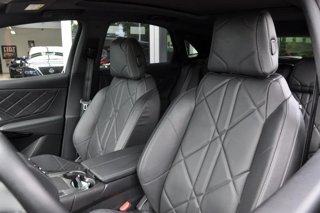 DS DS 7 E-Tense 225 Rivoli All Seasons