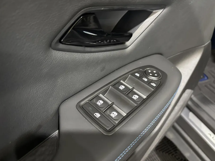 Renault Scénic E-Tech 220PK EV87 Long Range Esprit Alpine Automaat | DEMO | Solarbay Panoramadak | Harman Kardon Audio | Adaptive Cruise Control | Climate Control | 360 Camera | Apple CarPlay/Android Auto | Elektrisch Verstelbare Stoelen | Stoelverwarming |