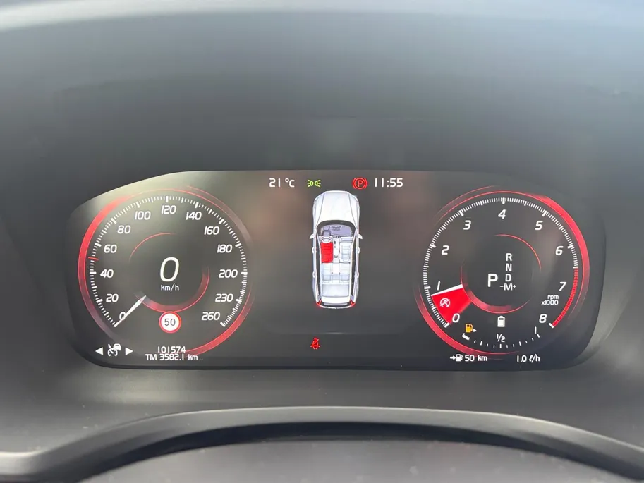 Volvo V60 2.0 B4 Core | Achteruitrijcamera | Elektr. Achterklep | Lederen bekleding | Geheugen stoelen | Dodehoek detectie | 12 maanden garantie! |