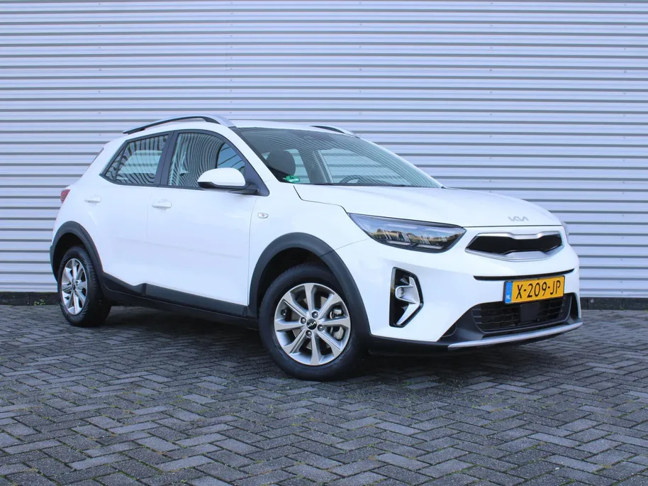 Kia Stonic 1.0 T-GDi MHEV DynamicLine | Navi | Clima | Cruise | All season banden | 15' LM | Camera | LED |