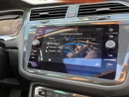 Volkswagen Tiguan 2.0 TSi DSG-aut. 4Motion Highline R-Line NL Auto | 11-2017 | Pano dak | Trekhaak | 20' | Stoelverwarming | Etc.