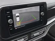 Volkswagen T-Roc 1.5TSI/150PK R-Line Black Style · Panoramadak · Apple/Android Car Play · Camera + Parkeersensoren · Stoelverwarming ·  Garantie t/m 07-08-2027