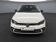 Volkswagen Polo 1.0 TSI 110pk DSG Style · Camera · Apple/Android Car Play · Navigatie · P-Sensoren · Stoelverwarming · 17'' Inch ·