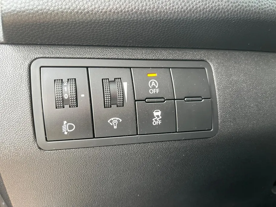Hyundai ix20 1.4i i-Drive | Airco| Hoog zitter| Lichtmetalen velgen| Metallic lak| Elec. ramen| Radio| Nette auto!