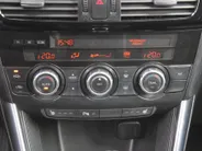 Mazda CX-5 2.0 GT-M 4WD | Stoelverwarming | 19' LM | Clima | Navi | Leer | Cruise | Camera | Xenon | Volledig dealer onderhouden! | Zeer nette auto |