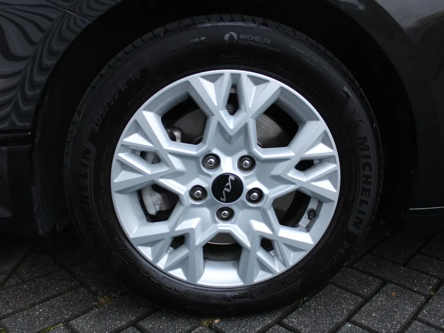 Kia Ceed Sportswagon 1.5 T-GDi DynamicLine | BTW Auto | Navi | Clima | Cruise | 16' LM | Camera | LED |