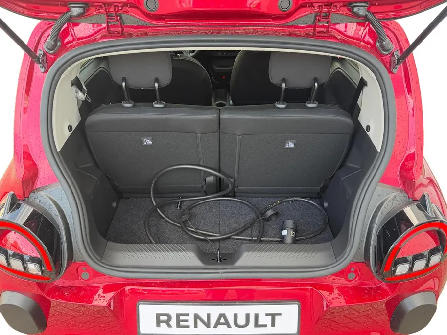Renault Twingo urban range techno 27.5 kWh | Camera | Adaptieve Cruisecontrol | Airco | Stoelverwarming | Apple Carplay & Android Auto | Rijdende Demo | Beschikbaar vanaf November 2026