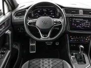 Volkswagen Tiguan 1.4 TSI eHybrid 245pk DSG R-Line Business · Camera · Inklap. Trekhaak · Dodehoeksensor · Parkeer Assistent · Stuur- & Stoelverwarming · 19'Velgen ·