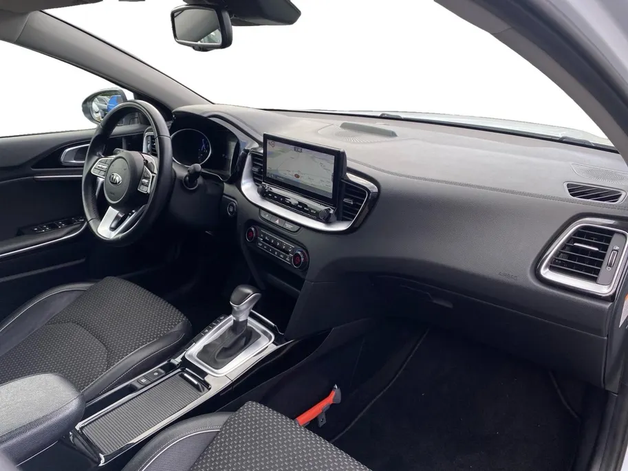 Kia XCeed 1.6 GDi PHEV DynamicLine | Navigatie | Climate control | Cruise control