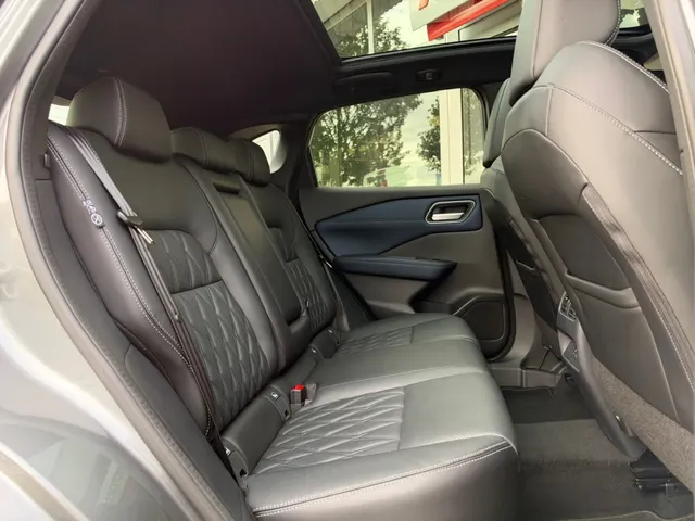Nissan QASHQAI 1.3 Mild-Hybrid 158pk Xtronic Tekna Plus | Trekhaak |  Leder | Panoramadak | 360-Camera | App Connect | Head-Up | Keyless