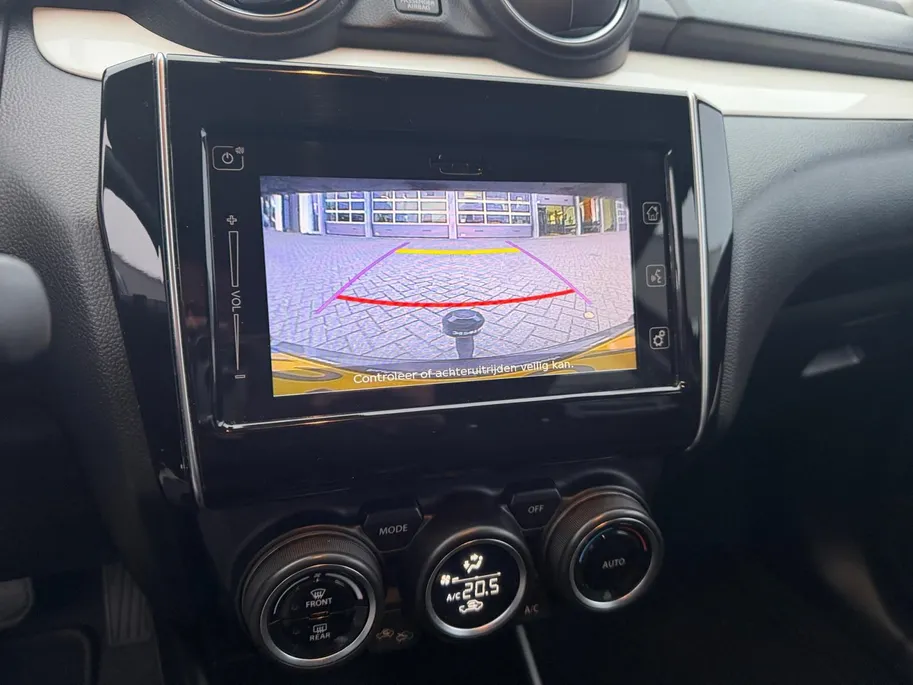 Suzuki Swift 1.2 Stijl | Cruise/ Climate Control | Navigatie | Camera | Trekhaak |