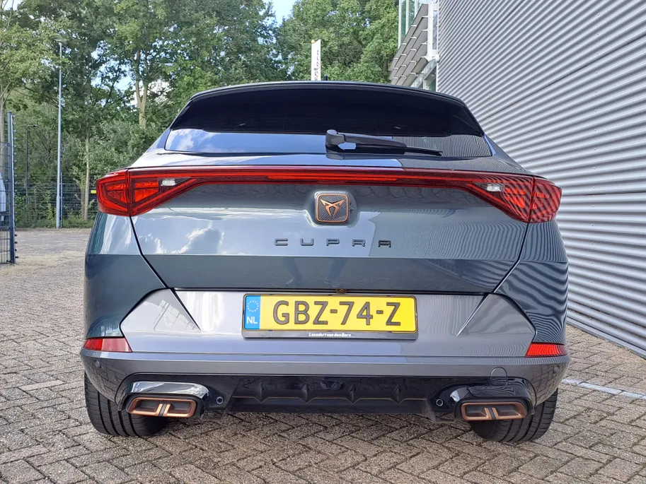 CUPRA Formentor 1.4 e-Hybrid VZ Copper Edition | Voorstoelen verwarmd | Automaat | ECC | Navi | Leer | Stuur verwarmd | Apple Carplay/Android Auto | Cruise control adaptief | SOH 93,6%