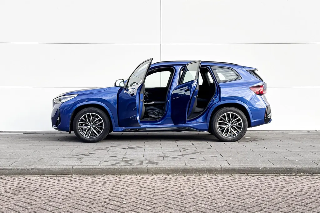 BMW iX1 eDrive20 67 kWh M Sport Edition