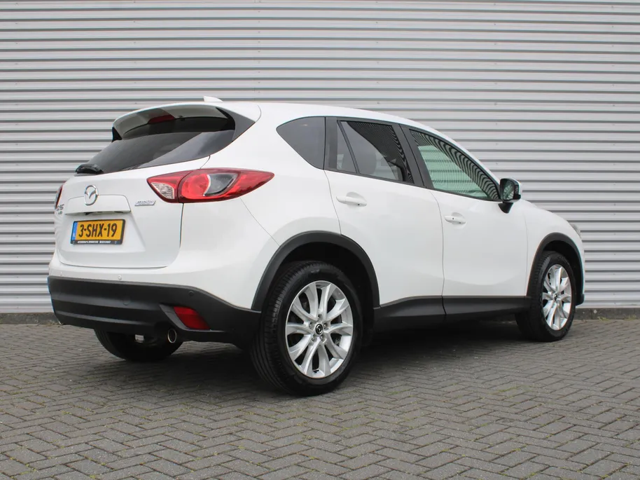 Mazda CX-5 2.0 GT-M 4WD | Stoelverwarming | 19' LM | Clima | Navi | Leer | Cruise | Camera | Xenon | Volledig dealer onderhouden! | Zeer nette auto |