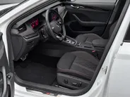 Škoda Octavia Combi 1.4 TSI 245pk DSG RS iV PHEV Business · Camera · Apple/Android Car Play · Head-Up · Dodehoek Detectie · 19'' Inch ·