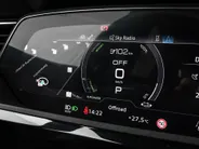 Audi e-tron 55 quattro S edition 95 kWh 408pk SOH 95,1 % · Panoramadak · Camera · Luchtvering · Elek. Stoelen + Geheugen · Afneembare Trekhaak · Matrix LED · Keyless ·